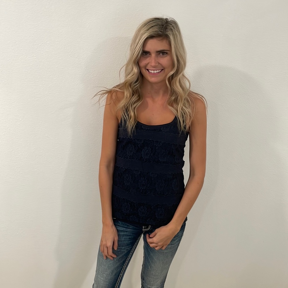 Abercrombie Lace Tank Top - Size XL in kids (Navy Blue)